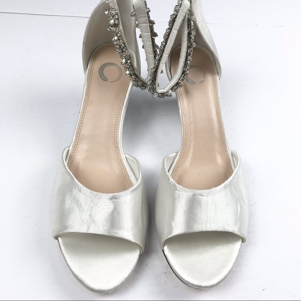 Journee Collection Connor Wedge Sandals Size 9.5